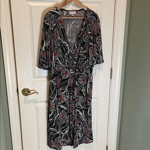Signature by Robbie Bee Black Floral Wrap Midi Dress with White and Red Accents